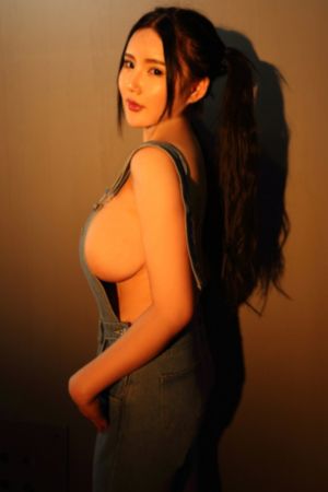 女生张开腿让男人桶_BD国语高清在线观看