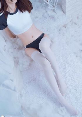 女人穿开裆裤野战_1080P高清迅雷在线观看
