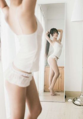 HEYZO高无码国产精品试衣间_高清完整版