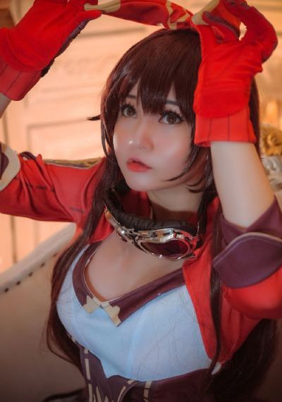 丝袜人妻出差_BD电影完整版