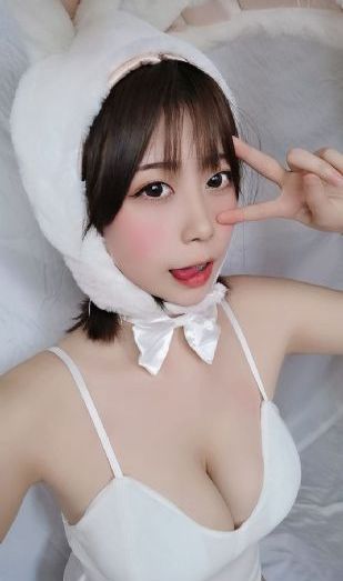 亚洲青草视频www_BD英语手机免费观看完整