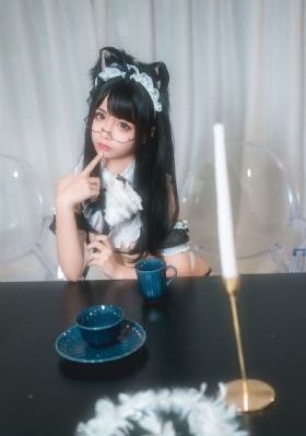 全裸两腿打开艺术摄影_高清完整版免费全集免费观看