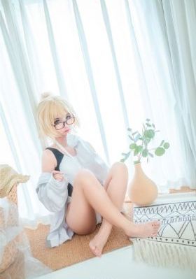 美女裸体dj_BD国语在线观看高清
